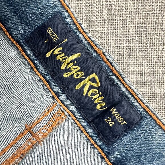 NEW! Indigo Rein Button Down Shorts Size 1/ 24 Waist Cut Offs Distressed Jeans - Picture 6 of 9